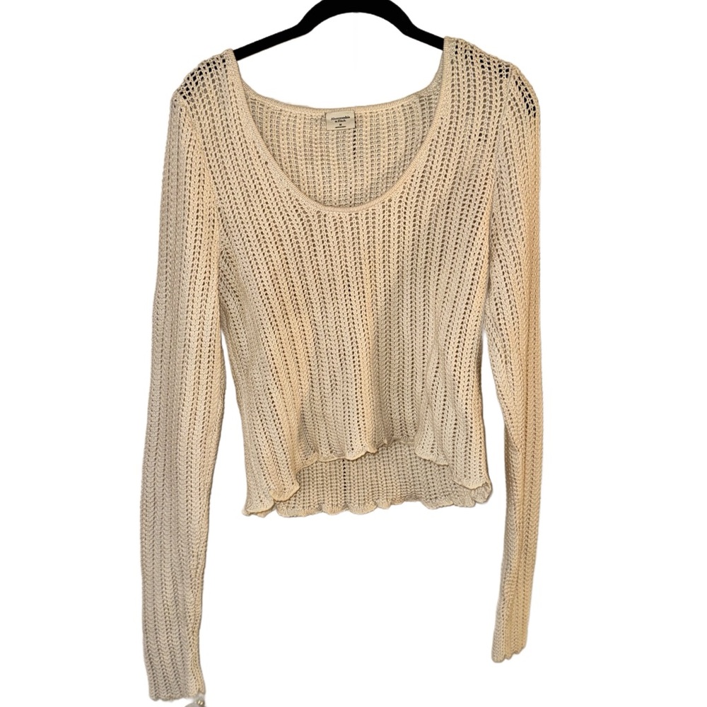 NWT Abercrombie Cream Knit Women's Top- Size Medium - Picture 2 of 10